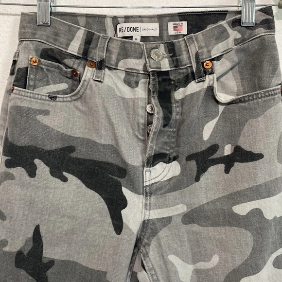 Re/Done Gray Camo High Rise Ankle Crop Button Fly Raw Hem Jeans Size 25 - Picture 3 of 13